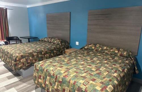 La Sierra Hotel | Palm Inn Hotel near Tyler Mall Riverside