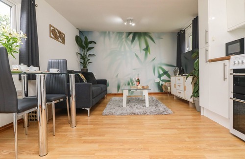 Praa Sands Cabaña | PALM LODGE, romántico, con un jardín en Praa Sands, Ref 1003556