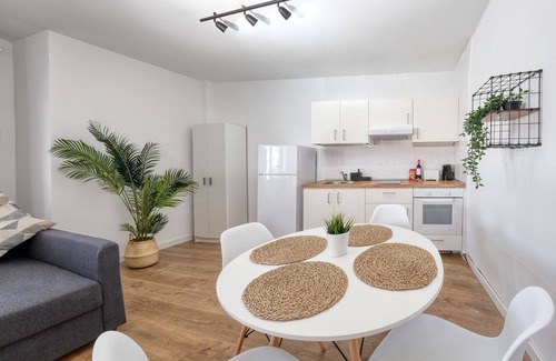 Puerto del Carmen Chalet De Esquí | Oasis de Palmeras - 1 dormitorio, cerca de la playa, wifi con fibra
