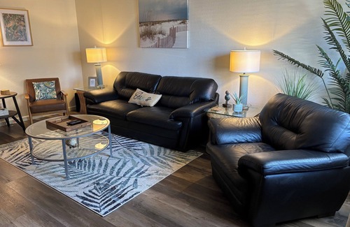 Lemoore Casa | Palm Oasis
