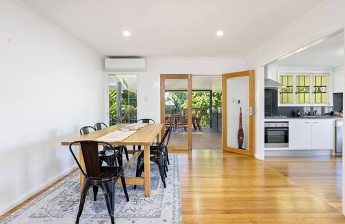 Manunda Casa | Palm Paradise Garden Getaway near Cairns