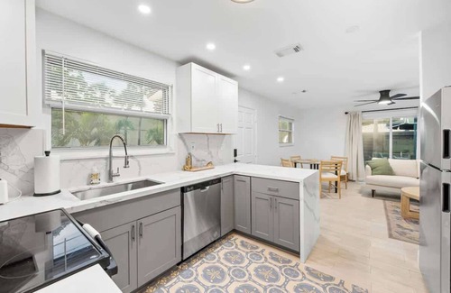 Melaleuca Gardens Casa | Palm Paradise Oasis S