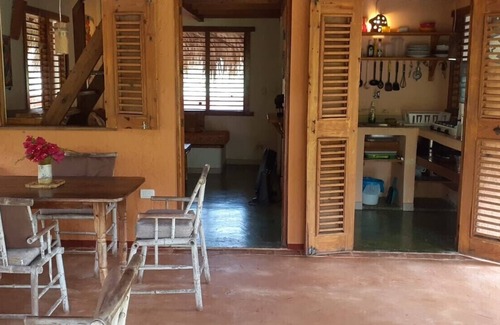 Las Galeras Casa | Casa con techo de palma en la segunda fila al mar