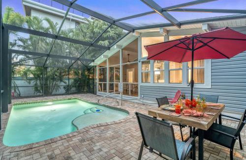 Siesta Key Casa | Palm Shade Cottage - 606A