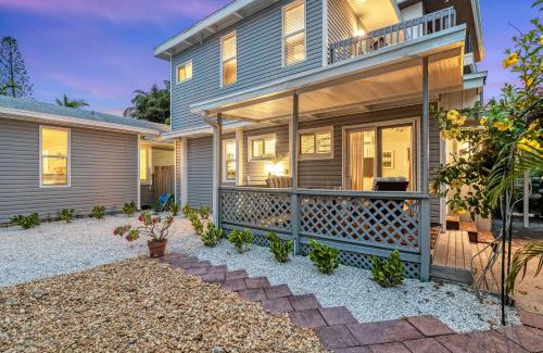 Siesta Key Casa | Palm Shade Cottage - 606A