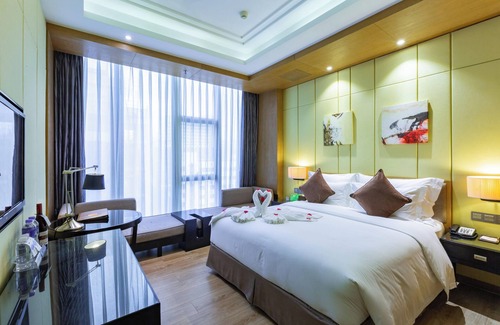 Zhuhai Gongbei Hotel | Palm Spring Hotel