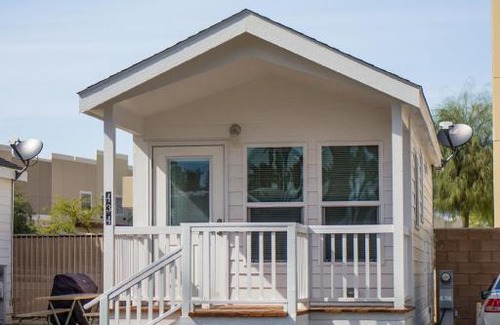 Palm Desert Complejo | Palm Springs Camping Resort Cottage 2