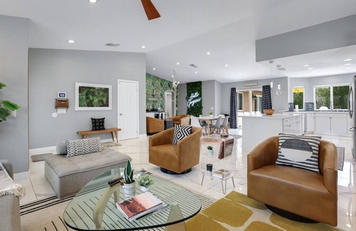 Racquet Club South Casa | Palm Springs Modern Retreat - Ultimate Entertainment Escape: Pool, Spa & Game Room in Palm Springs