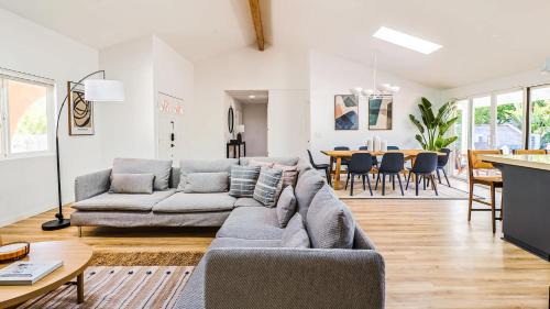 Racquet Club West Casa | Palm Springs Villa for 12, Pool, Casita, Game Room