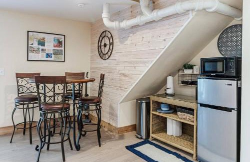 Lakeland Casa | Palm Studio Apartment near Lake Hollingworth