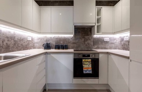 London Borough of Bromley Apartamento | Palm Tree House - Dolce Lemons