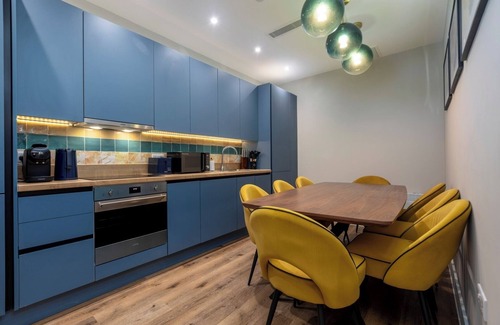 Petts Wood and Knoll Apartamento | Palm Tree House | Van Gogh