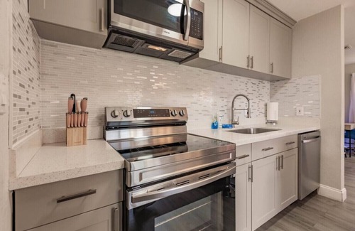 Dania Beach Casa | Palm Tree Paradise in Dania Beach