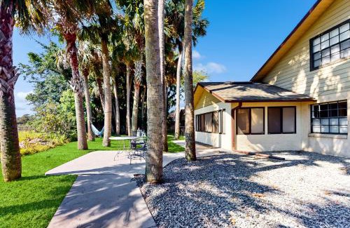 Port Orange Casa | Palm Tree Reverie