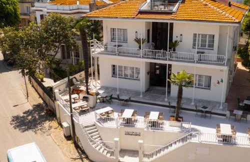 Adalar Hotel | Palm Villa Büyükada