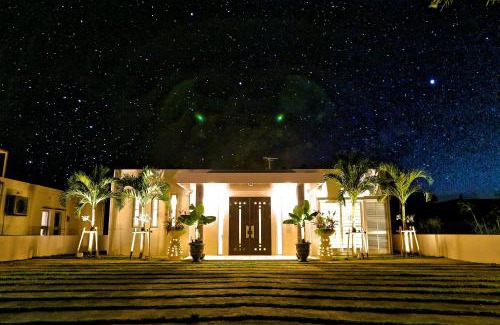 Miyara Villa | Palm Villa Ishigakijima igusa