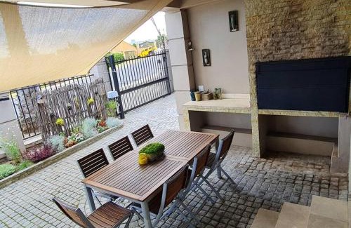 Trawal Apartamento | Palm Zicht MAIN 3 bedroom apartment