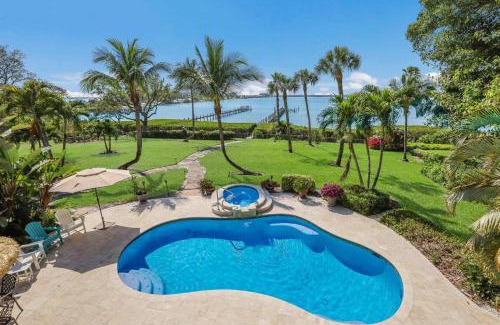 Bradenton Casa | Palma Sola Bay House! Private Dock, Heated Pool & Spa, Game Room & More!