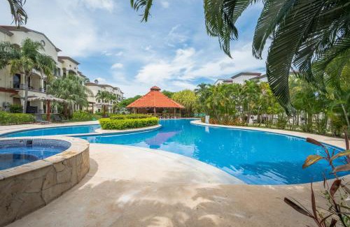 Tamarindo Apartamento | Palmas de Tamarindo 24B