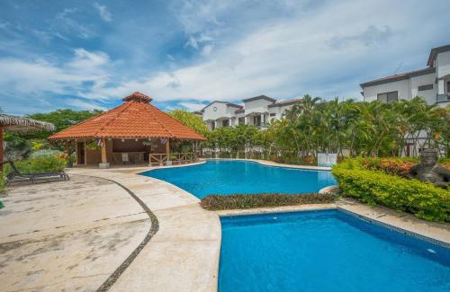 Tamarindo Apartamento | Palmas de Tamarindo 24B