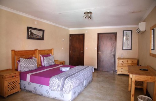 Maputo Complejo | Palmeiras Guest House Matola