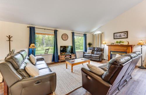 Butte Casa | Palmer Escape with Mtn Views Fishing and Hiking!