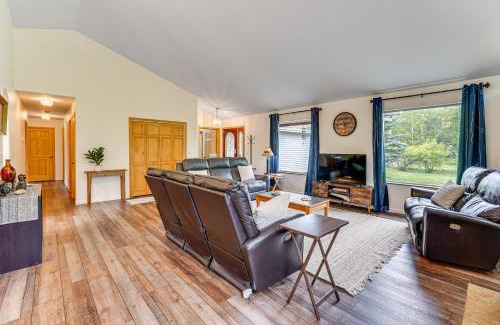 Butte Casa | Palmer Escape with Mtn Views Fishing and Hiking!