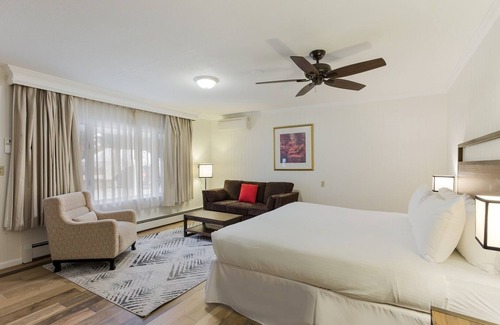 Manchester Center Complejo | Palmer House Resort - Deluxe King Bed 2