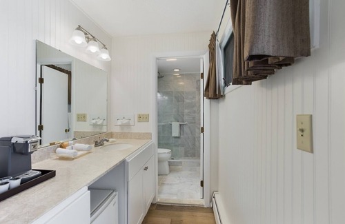 Manchester Center Complejo | Palmer House Resort - Deluxe Two Double Beds 1