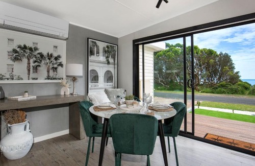 Currarong Casa | Palmera - Pet Friendly - Directly Opposite the Beach