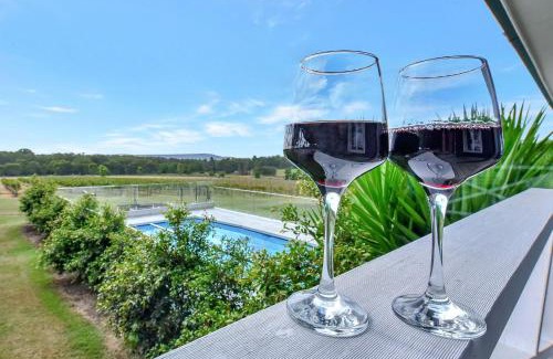 Pokolbin Casa | Palmers Lane On Vineyard 5br Homestead with Pool