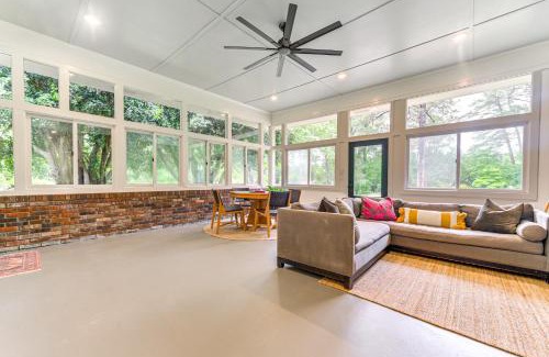Palmetto Casa | Palmetto Cottage with Fire Pit, Game Table and More!