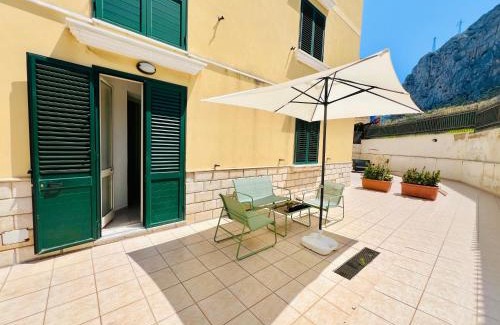 Isola delle Femmine Casa | Palmira