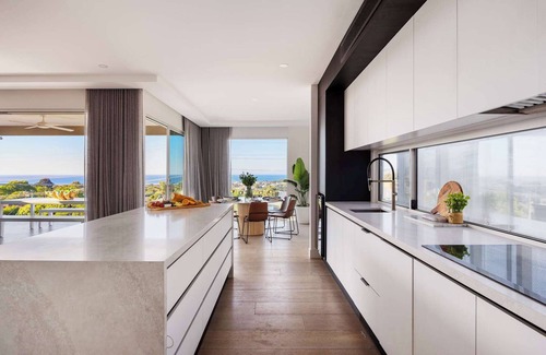 Dromana Casa | Palmira Retreat | Pool, Spa & Views