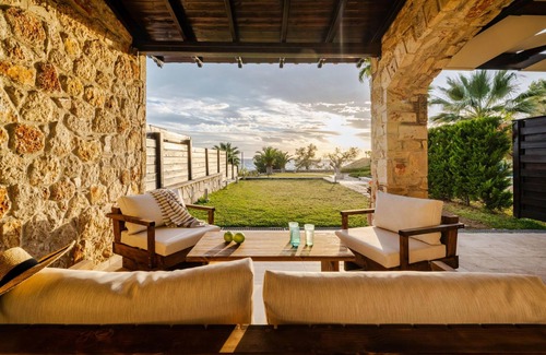 Nea Skioni Villa | Palmrise Luxury Villas - Helios Villa