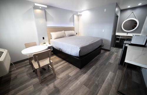 El Rancho Hotel | Palms Motel
