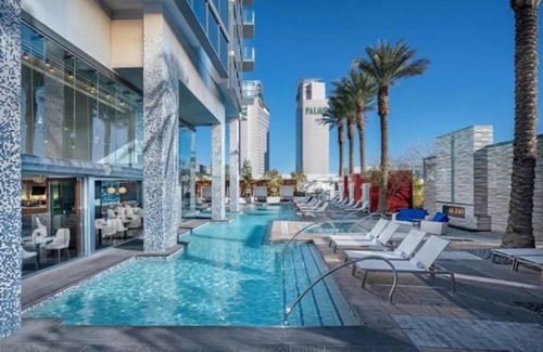 Las Vegas Apartamento | Palms Place - Vegas Strip Views!
