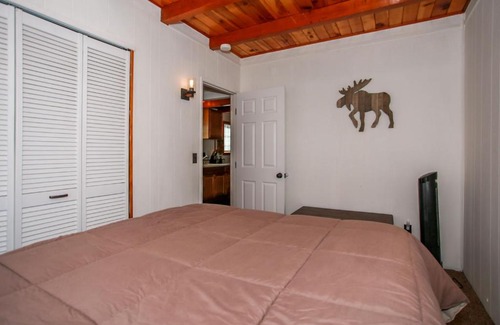 Sugarloaf Casa | Palms To Pines-1877 by Big Bear Vacations