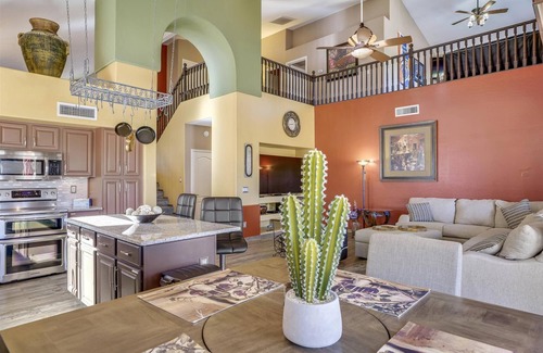 Palm Valley Casa | PALMVALLEY - A MINUTOS DE GOODYEAR Y CAMELBACK BALL PARKS / 4BRM / PISCINA CLIMATIZADA / TINA CALIENTE