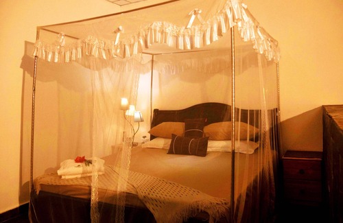 Lusaka Cabina | Palmwood Lodge