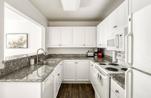 Palo Alto Apartamento | Palo Alto 2BR w/ Pool, Spa, and More