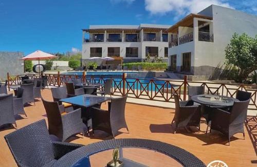 Bahía de la Academia Hotel | Palo Santo Galápagos Hotel