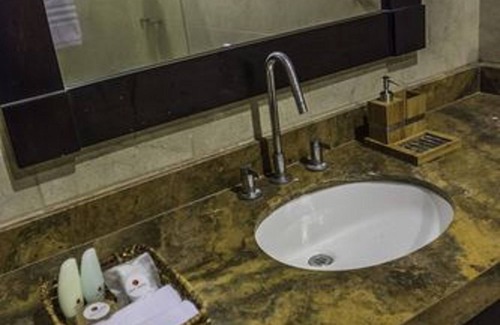 Bahía de la Academia Hotel | Palo Santo Galapagos Hotel