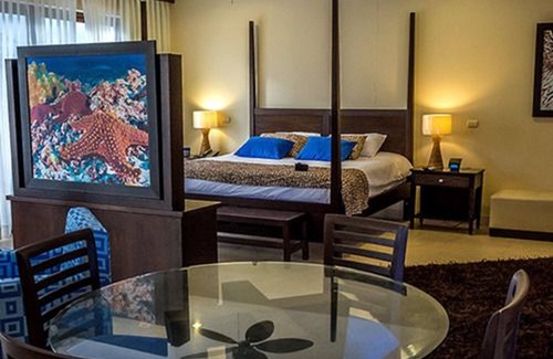 Bahía de la Academia Hotel | Palo Santo Galapagos Hotel