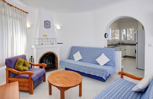 Orba Villa | Villa Paloma, con piscina privada, terraza y porche con vistas al mar.