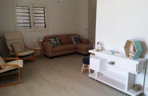 Calafat Casa | Palomera, Calafat, piscina, frente al mar, a 5 mn de la playa, wifi, zona residencial