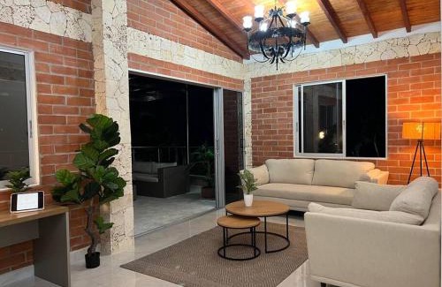 El Tesoro Casa | Palos altos house Poblado 6 min to Provenza