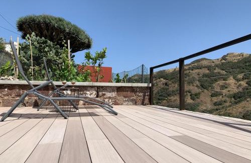 Santa Cruz de Tenerife Apartamento | Pambnb - Nature Retreat with Mountain Views & Fiber