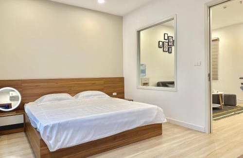 Tay Ho Hotel | Pan House
