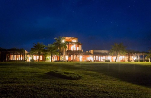 Punta Mala Villa | Pan001 - Lujosa mansión con piscina y cancha de tenis